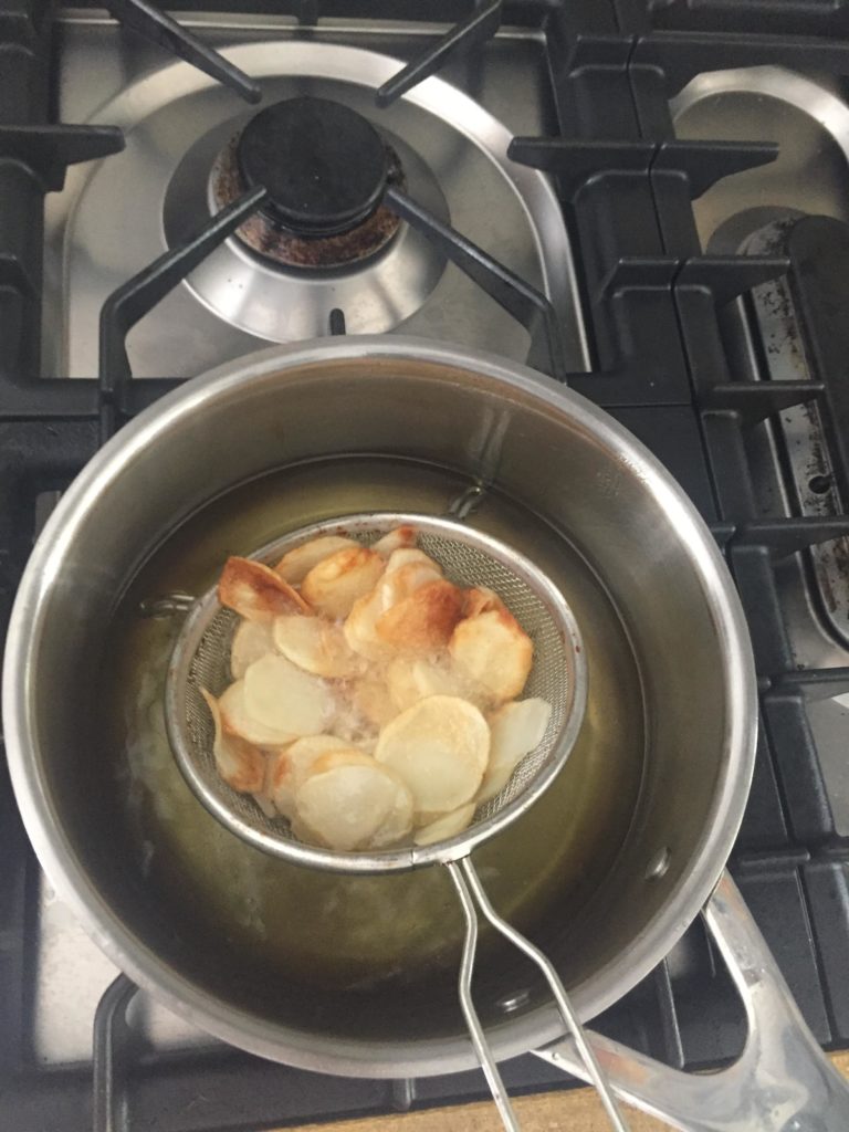 hemmagjorda potatischips,potatischips recept